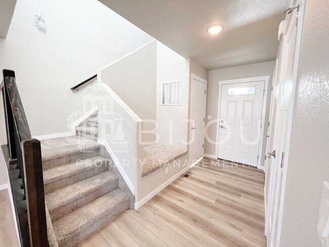 Building Photo - 4908 Wolf Moon Dr