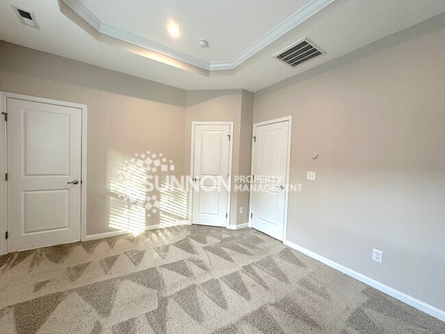 Building Photo - 3 Bedroom Townhome in Mountain Island
