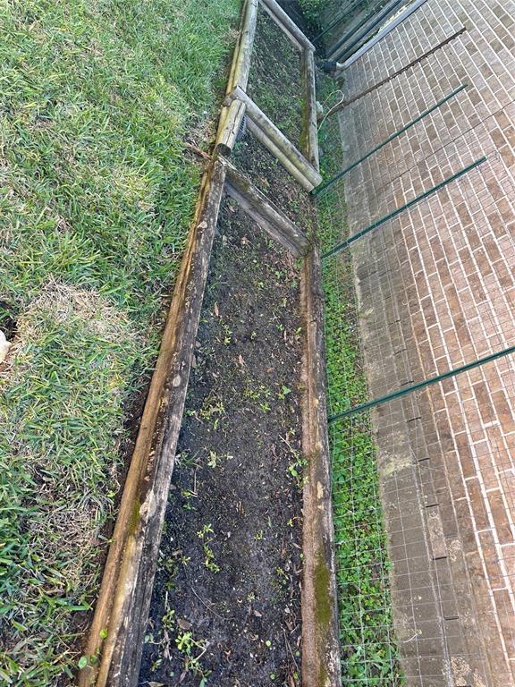 Building Photo - 19839 Driver Forest Dr