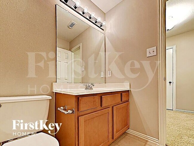 Building Photo - 31219 Fountainbrook Park Ln