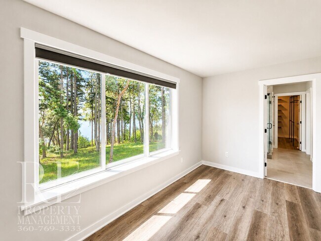 Building Photo - Luxury Poulsbo Retreat with Water Views, Covered Deck & Designer Finishes