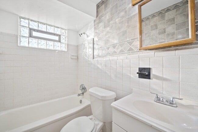 Building Photo - 25163 Wiseman St