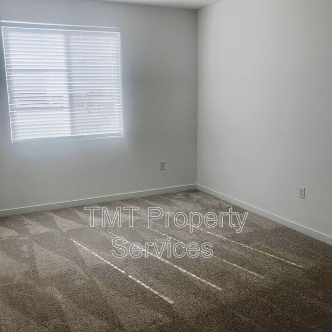 Building Photo - 8194 Champart Cir