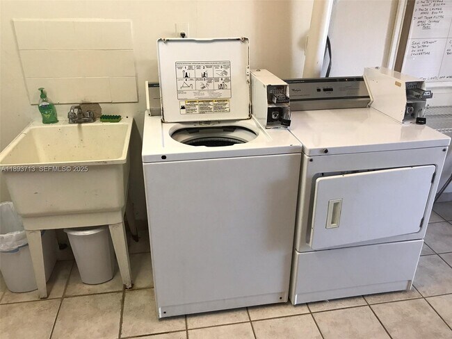 Building Photo - 1050 Atlantic Shores Blvd