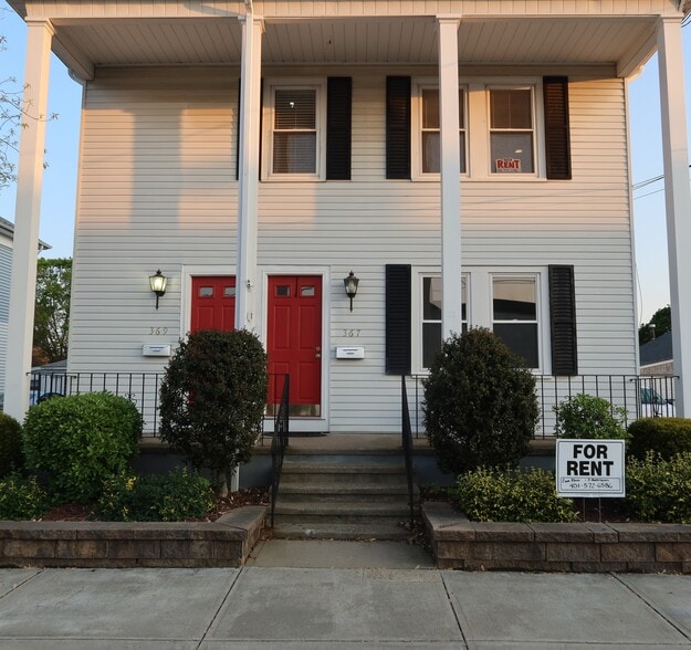 Building Photo - 369 Carter Ave