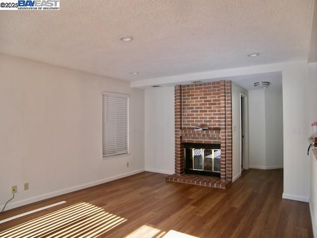 Building Photo - 715 Sunrise Dr