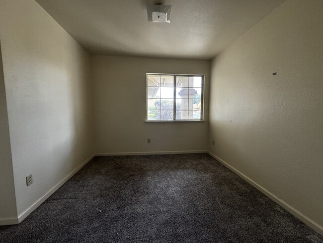 Building Photo - 1843 Nand Dr