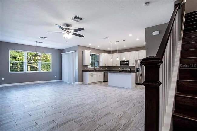 Building Photo - 5424 Lunn Landings Ave