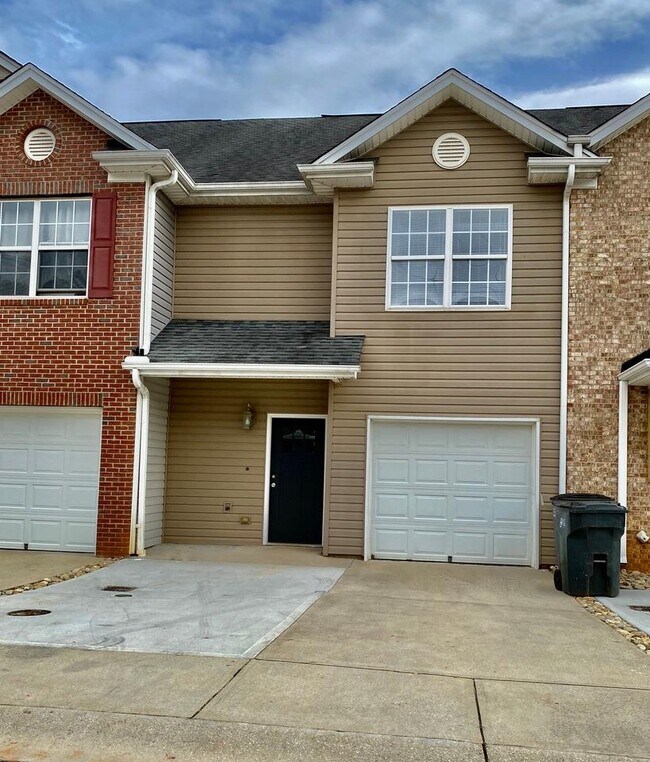 Primary Photo - 110 Marbella Cir