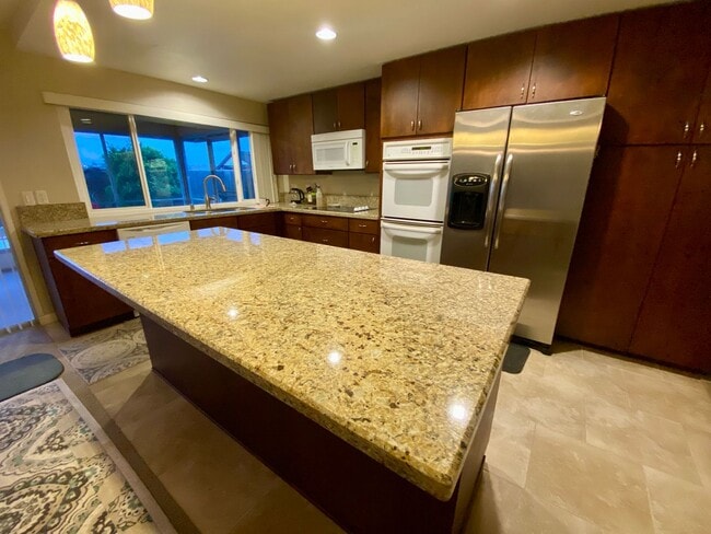 Building Photo - RB Senior 55+ Community 2 Bed +Huge bonus room 2 Baths House $3990