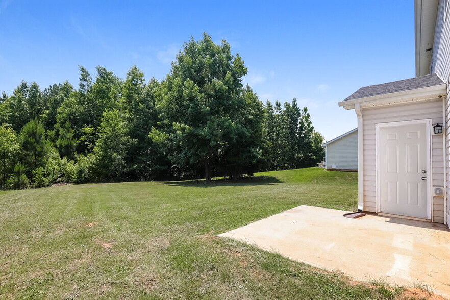 Building Photo - 25 Valley Brook Dr