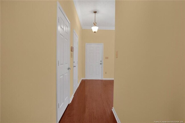 Building Photo - 8236 Frenchorn Ln