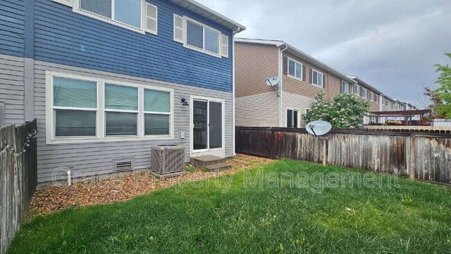 Building Photo - 11016 Claude Ct