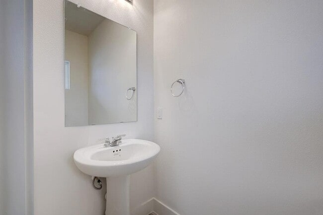 Building Photo - 413 White Steppe Way