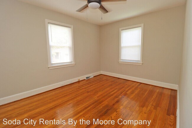 Building Photo - 3 br, 1 bath House - 216 South Holly Street