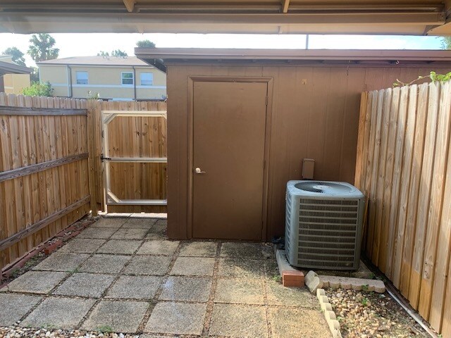 Building Photo - 4226 La Dega Ct