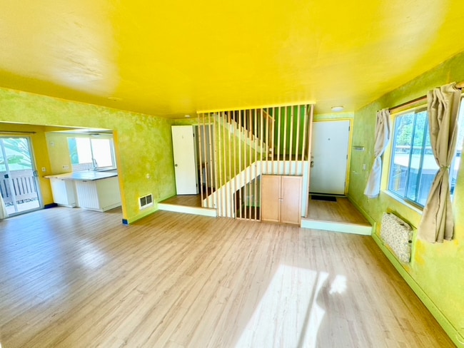 Building Photo - 7958 Mission Center Ct