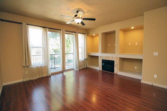 Building Photo - 2945 SW 187th Ave