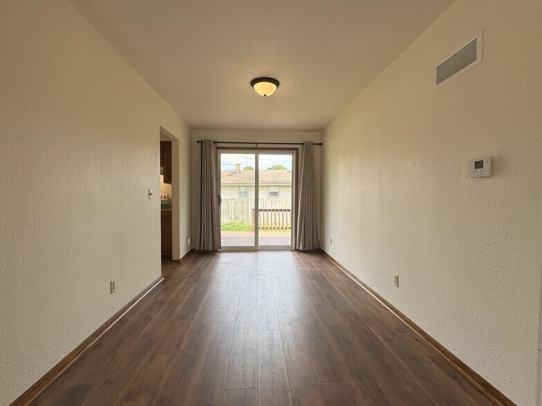 Building Photo - 7934 Daniel Ct