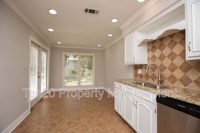 Building Photo - 6820 Panstone Dr