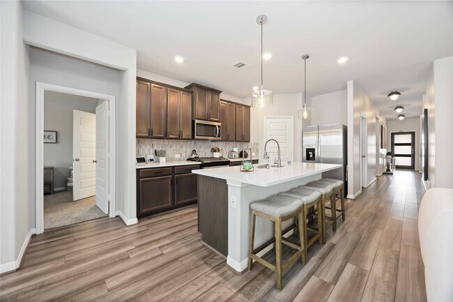 Building Photo - 6910 Lebec Dr