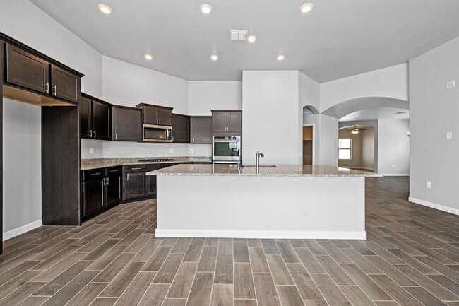 Building Photo - Beautiful Single Family Home for Rent in Vail