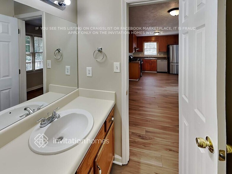 Building Photo - 386 Nottingham Dr