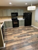 Building Photo - 7803 S Kalispell Ct