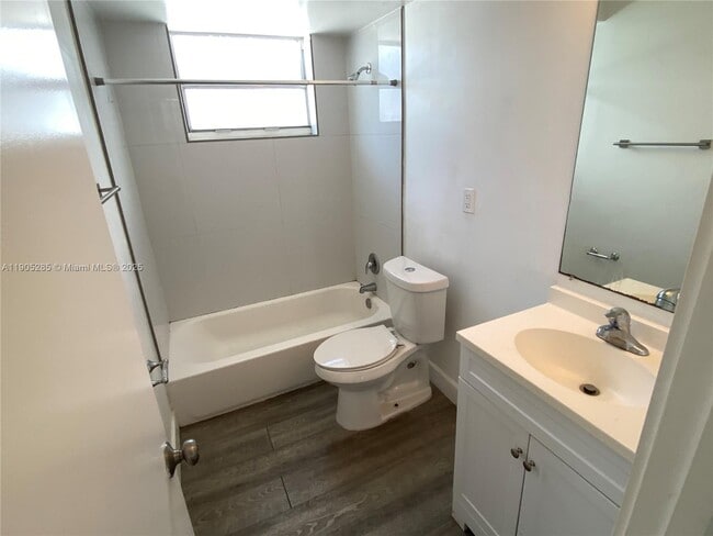 Building Photo - 9025 Harding Ave