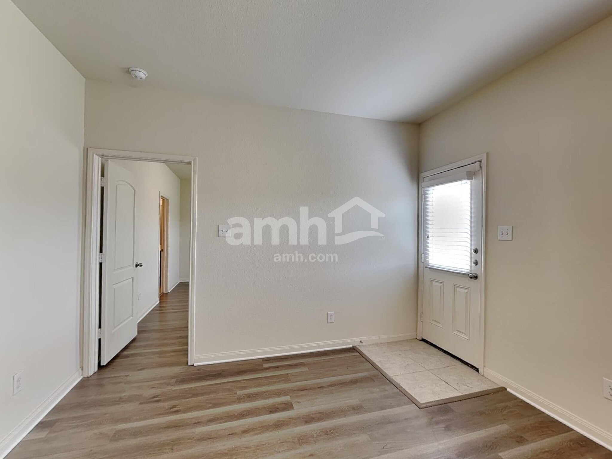 Building Photo - 9055 Lone Cypress Dr