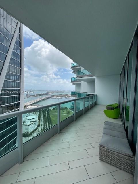 Building Photo - 900 Biscayne Blvd