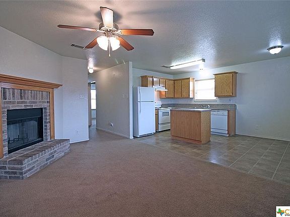 Building Photo - 3901 Captain Dr