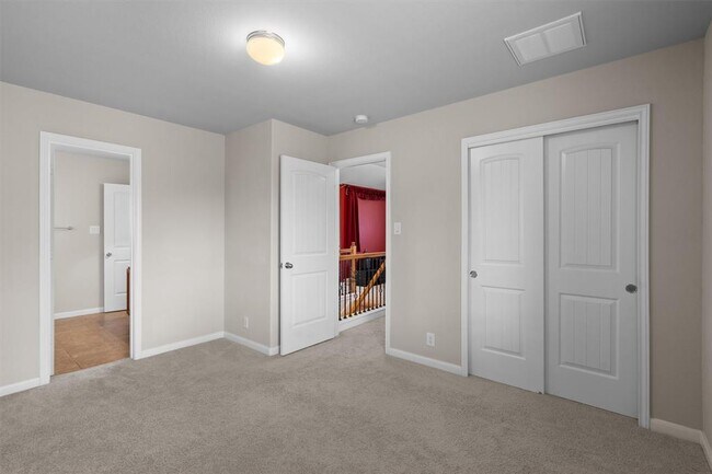 Building Photo - 8540 White Ibis Dr