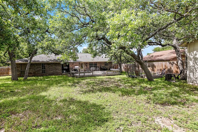 Building Photo - 1406 Angelina Cir