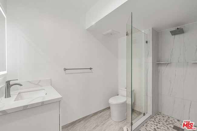 Building Photo - 11945 Sonoma Way