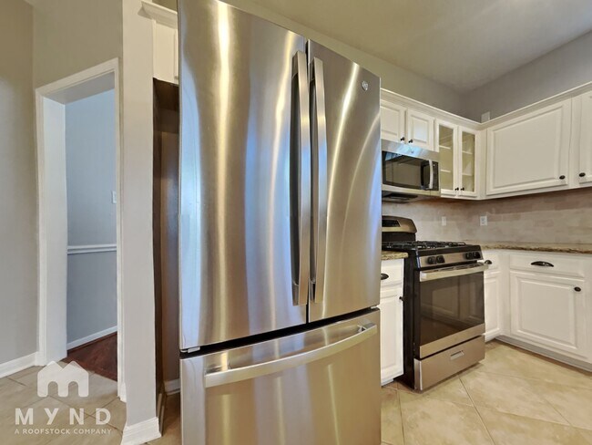 Building Photo - 3707 Lauderwood Ln