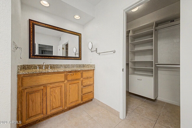 Building Photo - 8430 N 80th Pl
