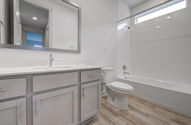 Building Photo - 221 Indian Shoal Dr