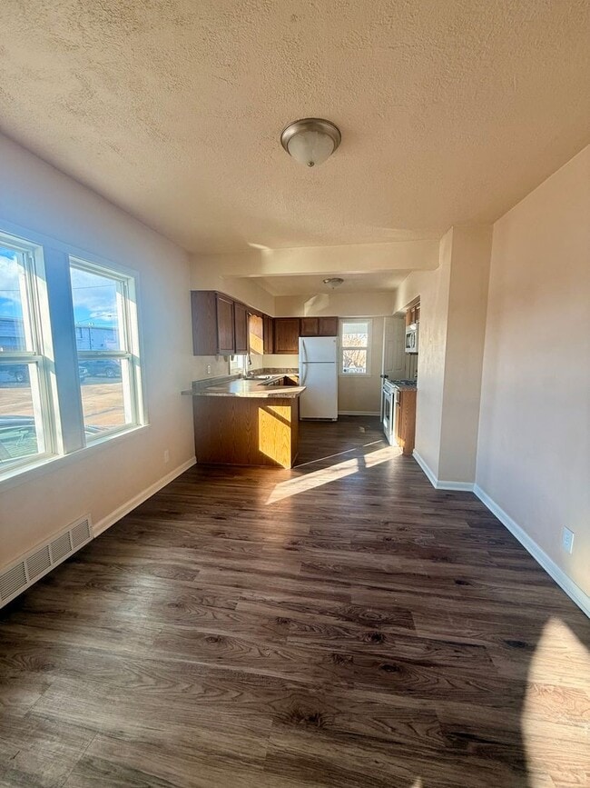 Building Photo - 2 story in Loves Park