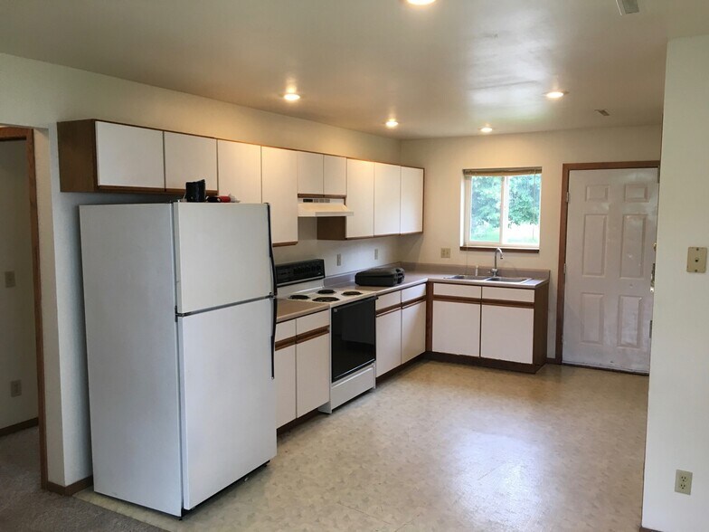 Kitchen - 1114 1st Ave