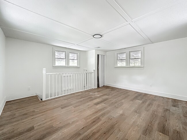 Building Photo - 3358 Broadway Ave