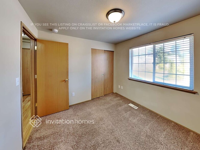 Building Photo - 16326 44th Ave E