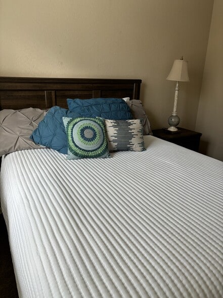 upstairs bedroom 2 - 5149 W Pianosa Ave