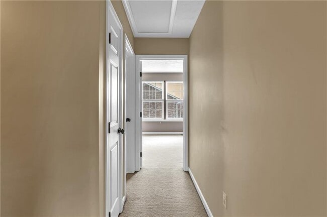 Building Photo - 704 Park Plaza E