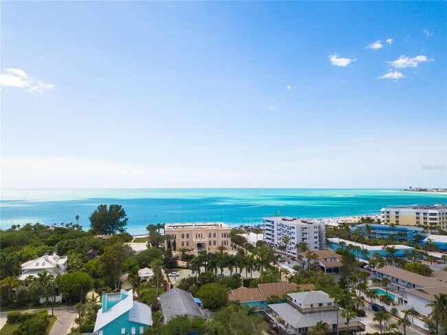 Building Photo - 3835 Almeria Ave