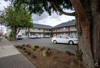 Building Photo - Renovated 2 Bedroom Flat in St. Johns/Port...