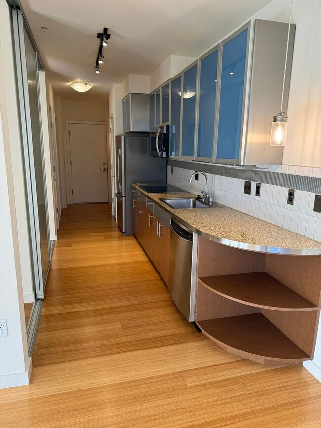 Building Photo - 1Bd/1Ba Seattle Condo