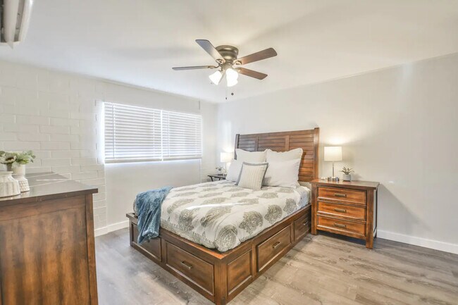 1 Bedroom - 235 W Pike St