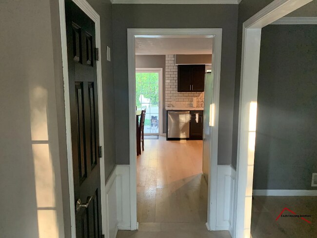 Building Photo - 7701 Wishingwell Ct