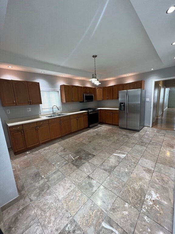 Building Photo - 94 Rockaway St